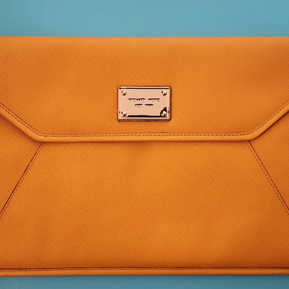 Michael Kors ipad/Tablet Carry Case. Color: Mustard Sz: 12 x 8